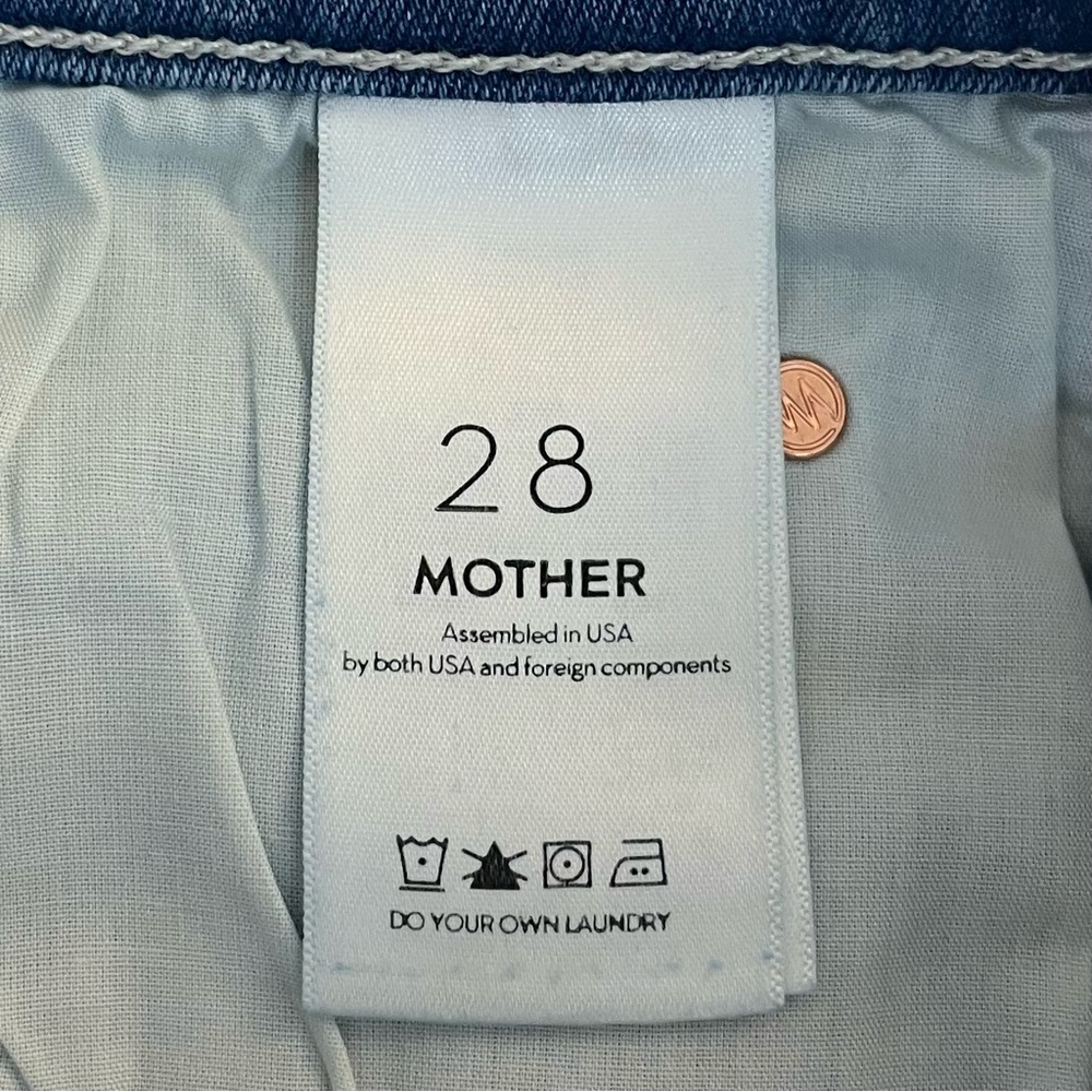 MOTHER The Stunner Ankle Fray Button Fly in Hit the Jackpot Wash - Picture 14 of 16